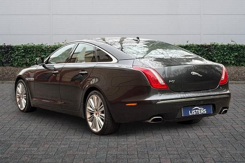 Used Jaguar XJ Portfolio 275 HP (202 kW) 2014 Grey Sedan