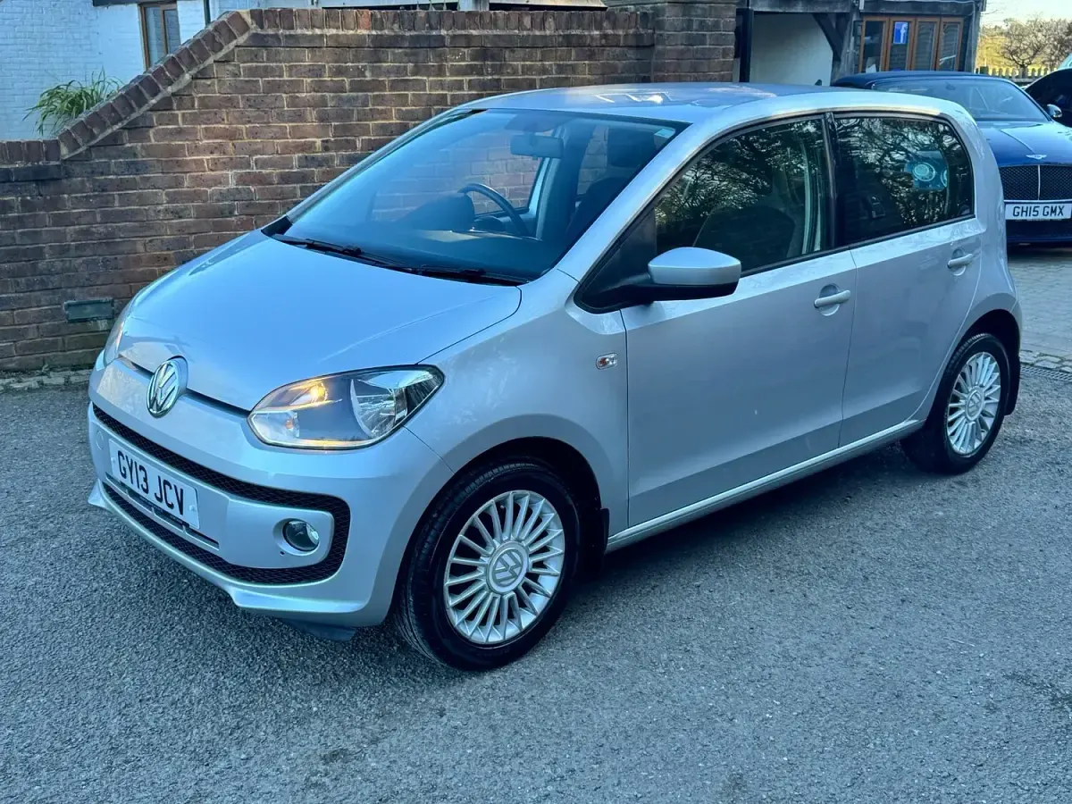 Used VW up! high up! 60 HP (44 kW) 2013 Silver Hatchback
