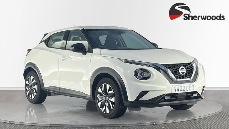 Used Nissan Juke Acenta 114 HP (83 kW) 2022 White SUV