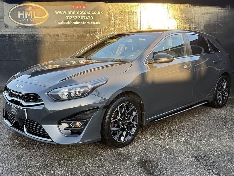 Second-hand Kia Ceed GT-Line 158 CP (116 kW) 2022 Gri Hatchback