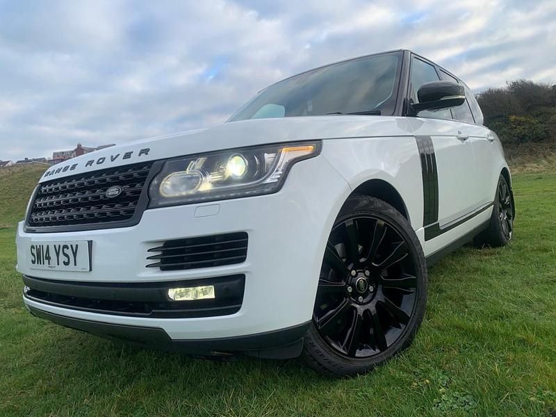 Used Land Rover Range Rover Vogue 258 HP (189 kW) 2014 White SUV