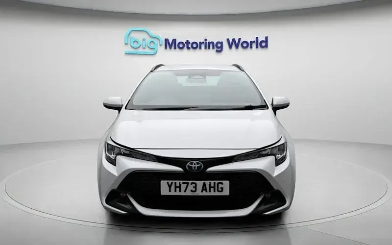 Used Toyota Corolla 140 HP (102 kW) 2026 Estate