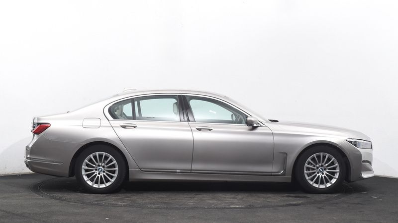 Used BMW 730 Comfort Edition 286 HP (210 kW) 2021 Silver Sedan