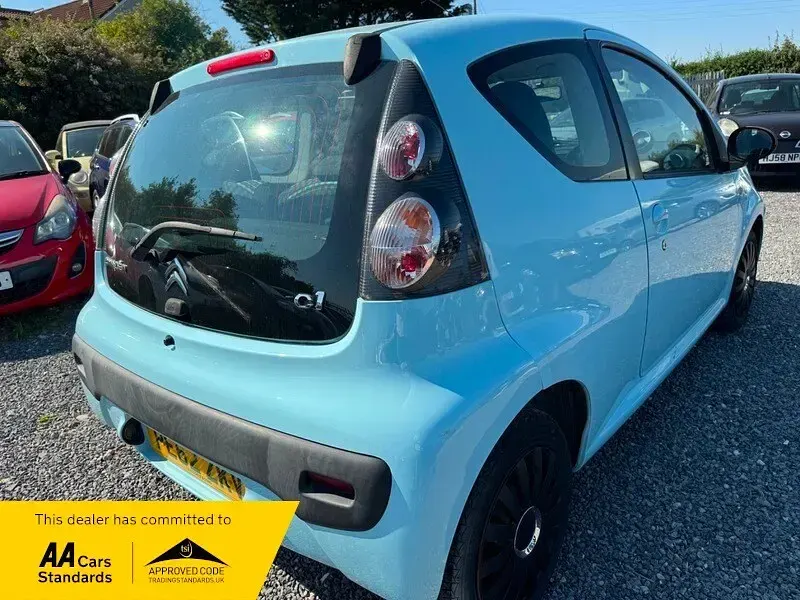 Used Citroën C1 VTR Sport 68 HP (50 kW) 2012 Blue Hatchback