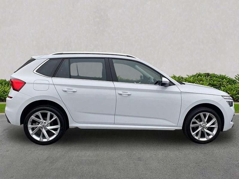Used Skoda Kamiq SE L Executive 110 HP (80 kW) 2023 White SUV