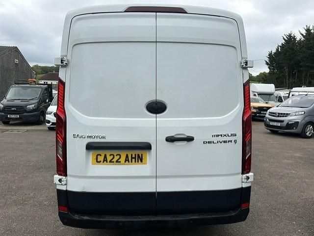 Used Maxus V90 161 HP (118 kW) 2022 White Van