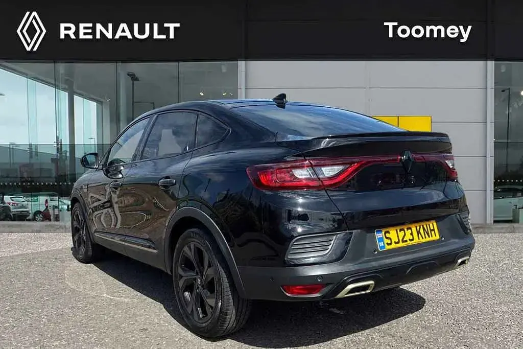Used Renault Arkana Engineered 140 HP (102 kW) 2023 Black SUV