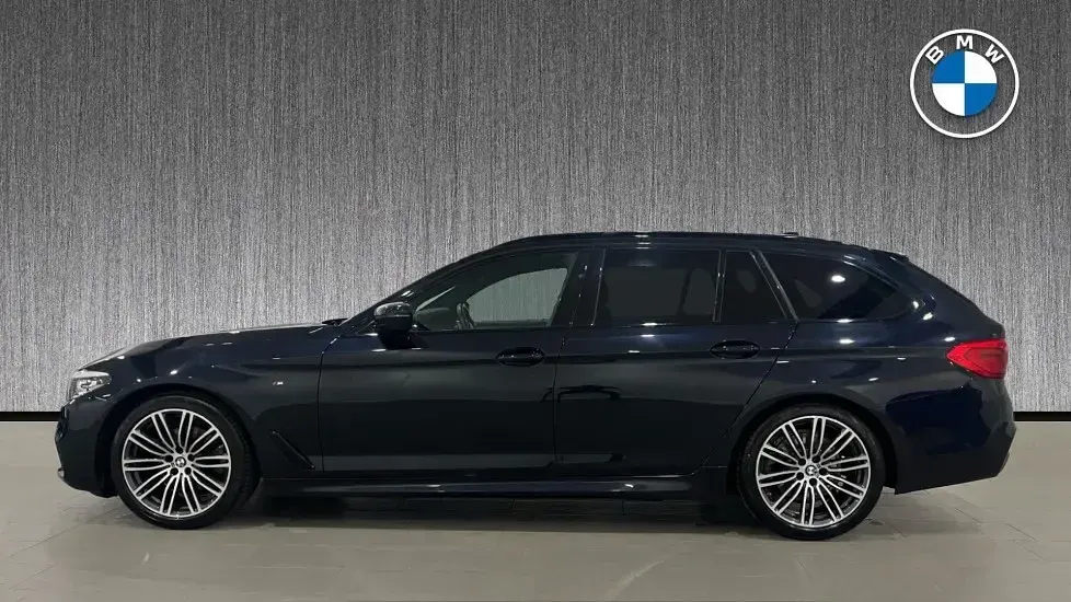 Gebraucht BMW 520 M Sport 181 PS (133 kW) 2019 Schwarz Kombi
