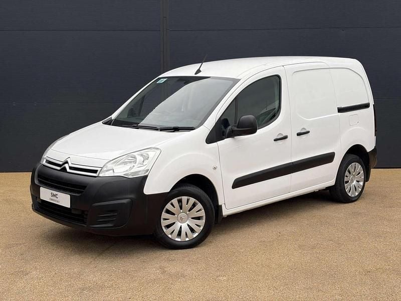 Used Citroën Berlingo 90 HP (66 kW) 2016 White MPV