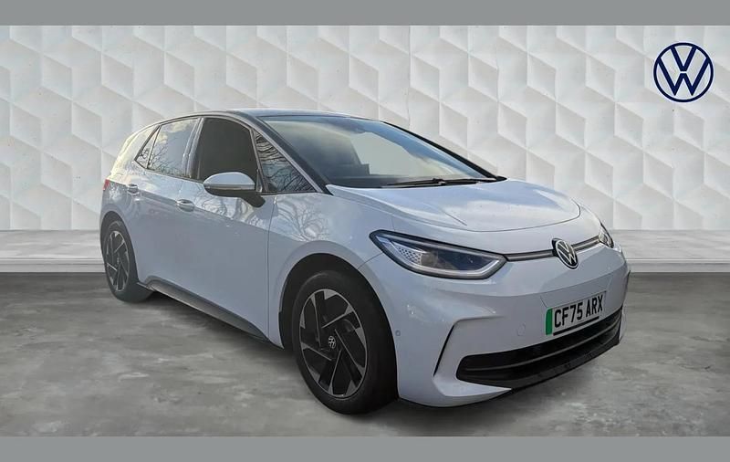 Used VW ID.3 Pro 147 kW (200 HP) 2025 White Hatchback
