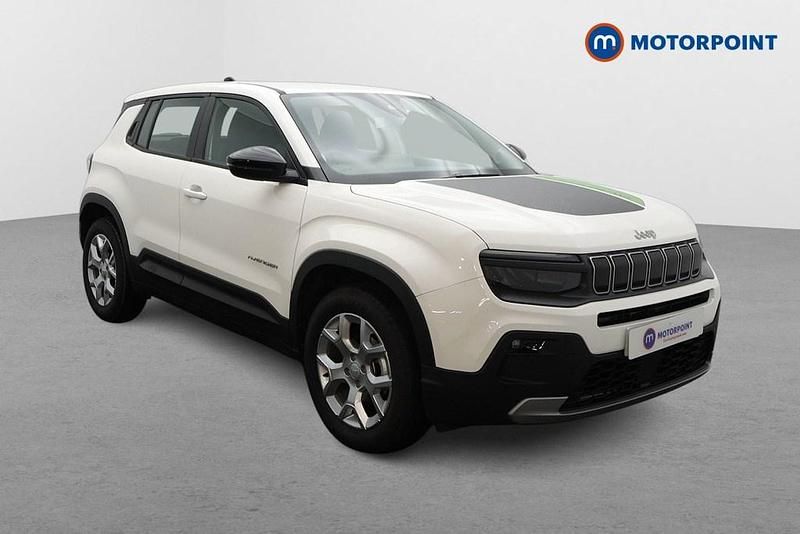 White New 2025 Jeep Avenger Summit SUV | £21,199 (Fair price) - Image 1/4