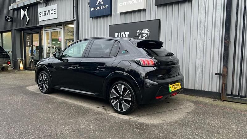 Used Peugeot e-208 Premium 98 kW (134 HP) 2021 Black Hatchback