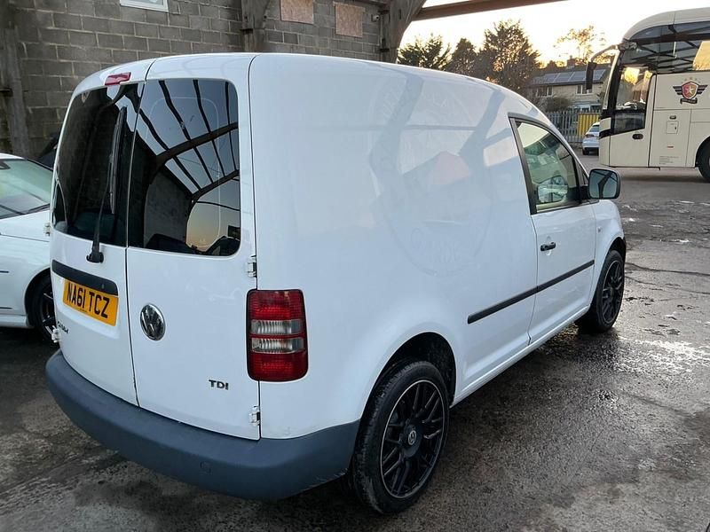 Used VW Caddy 102 HP (75 kW) 2011 White MPV