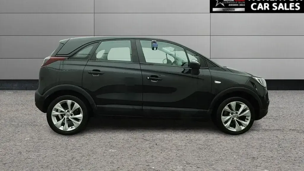 Usado Vauxhall Crossland X S 110 CV (80 kW) 2020 Negro SUV