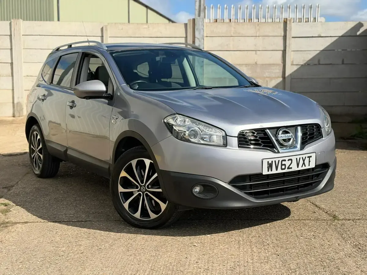 Begagnad Nissan Qashqai +2 N-TEC 130 HK (95 kW) 2012 Grå SUV