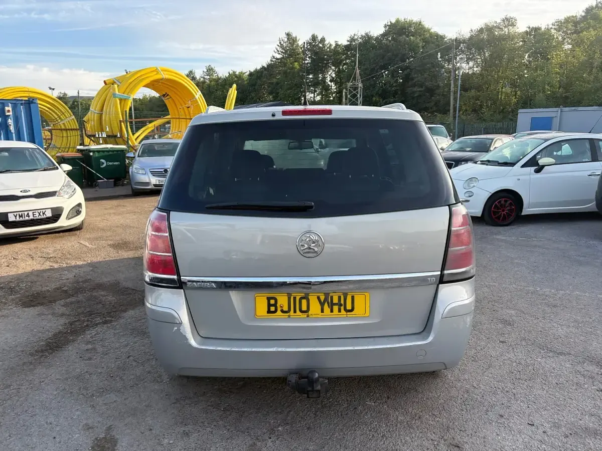 Used Vauxhall Zafira Elite 140 HP (102 kW) 2010 Silver MPV