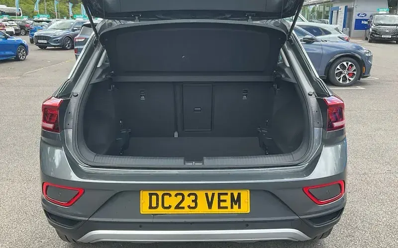 Used VW T-Roc Life 150 HP (110 kW) 2023 Grey SUV