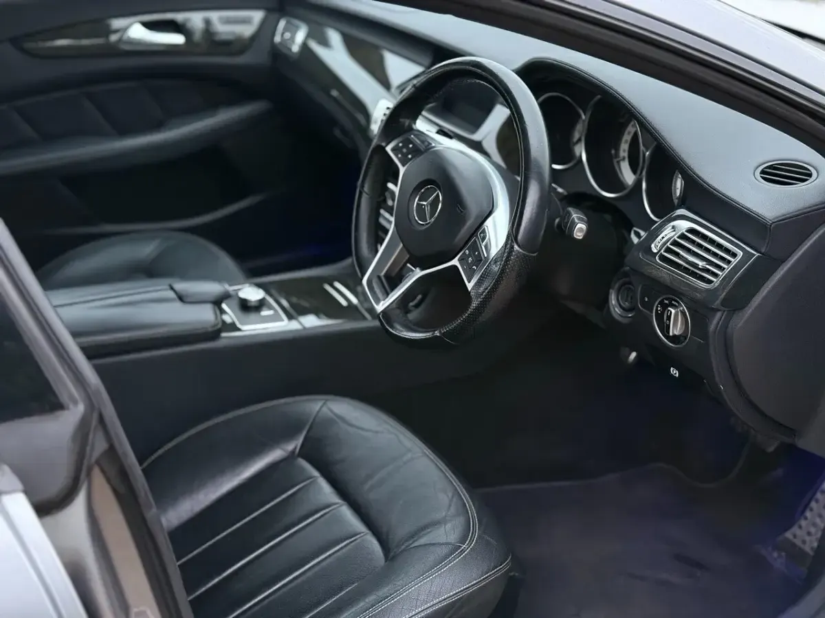 Used Mercedes CLS350 AMG 2013 Silver Coupe