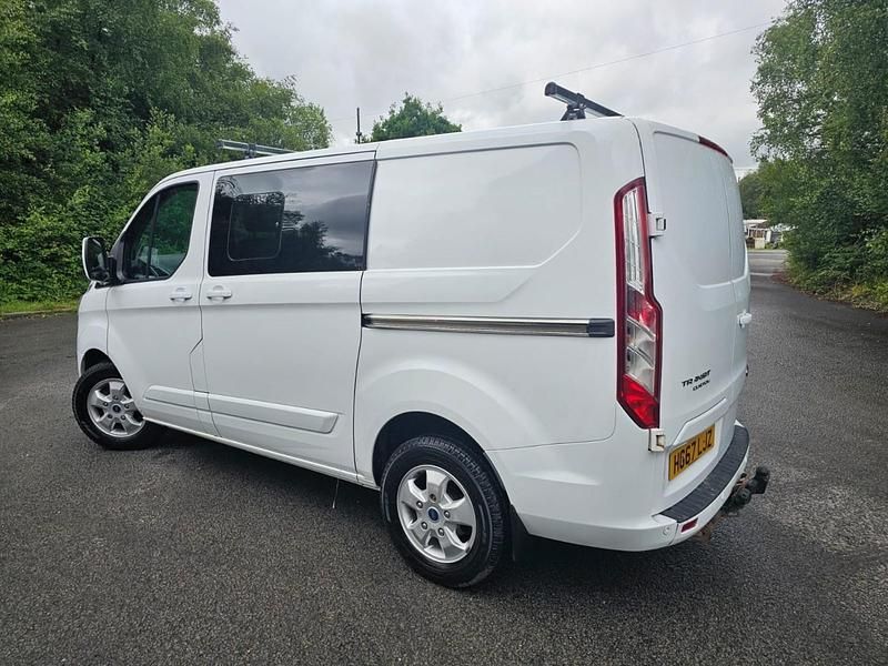 Used Ford Transit Custom Limited 130 HP (95 kW) 2017 White Van