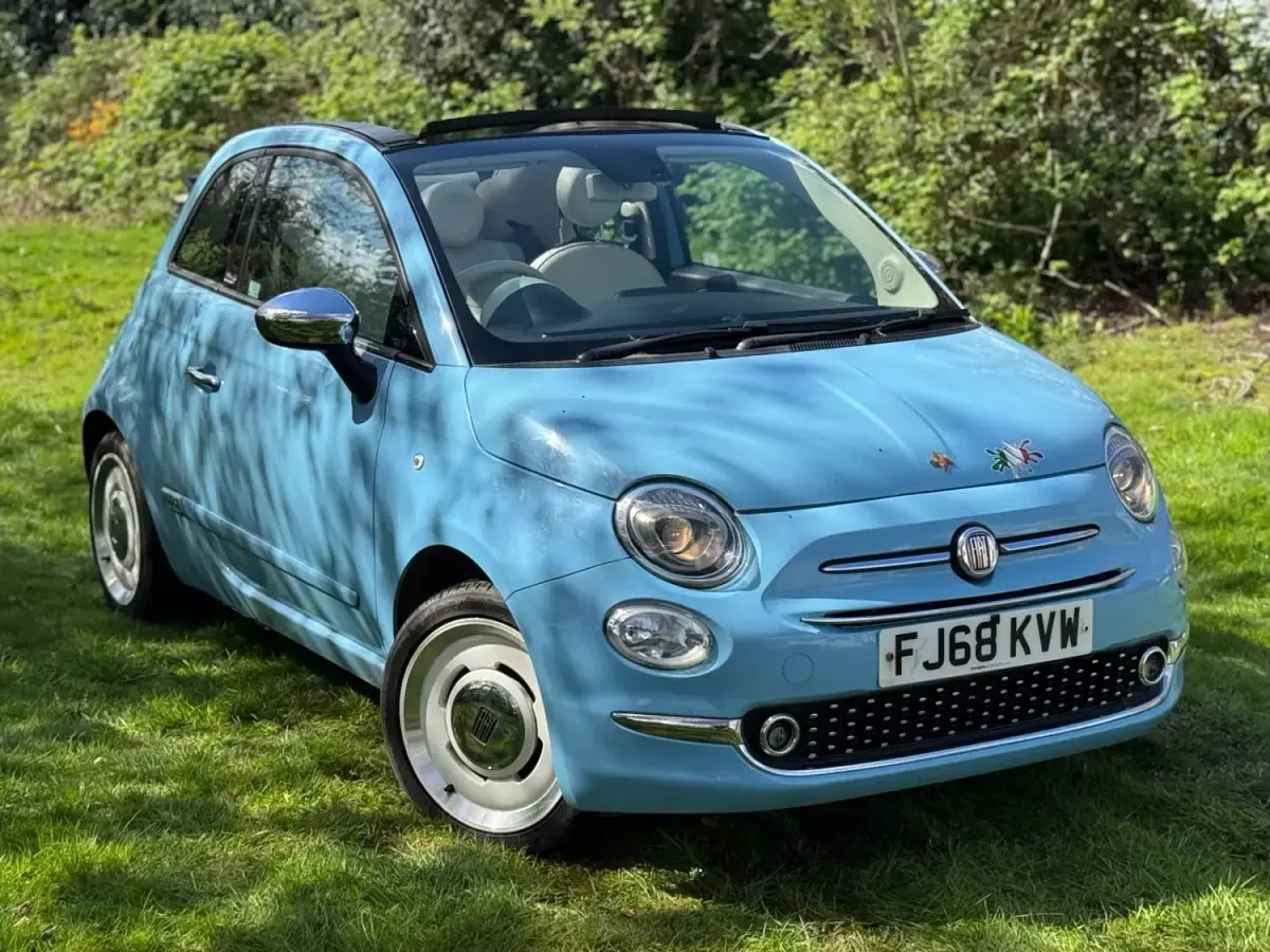 Second-hand Fiat 500 69 CP (50 kW) 2018 Albastru Cabrio