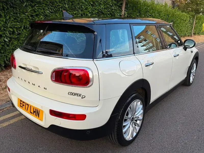 Used Mini Cooper Clubman 150 HP (110 kW) 2017 White Estate