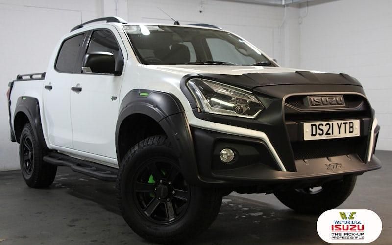 Used Isuzu D-Max 165 HP (121 kW) 2020 Cabriolet