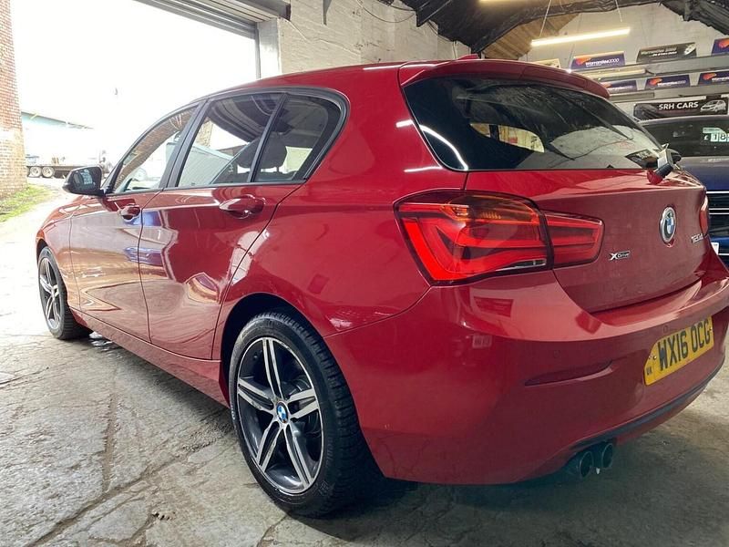 Used BMW 120 Sport Line 2016 Red Hatchback
