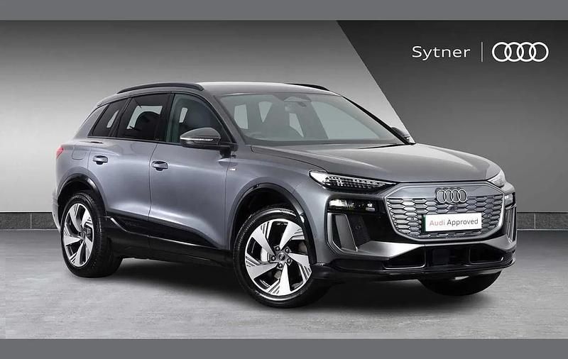 Grey Used 2025 Audi Q6 e-tron S-Line SUV | £52,500 (Super price) - Image 1/4