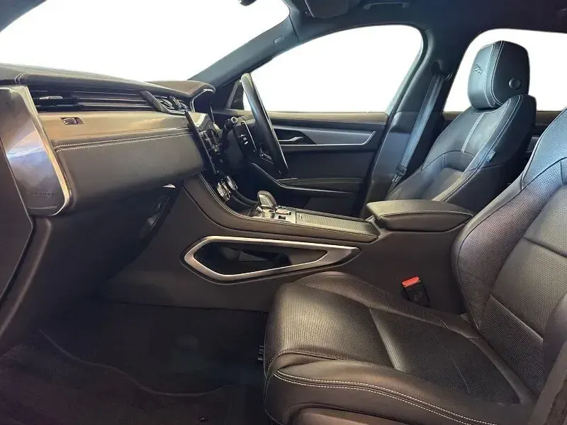 Used Jaguar F-Pace R-Dynamic 204 HP (150 kW) 2021 Blue SUV