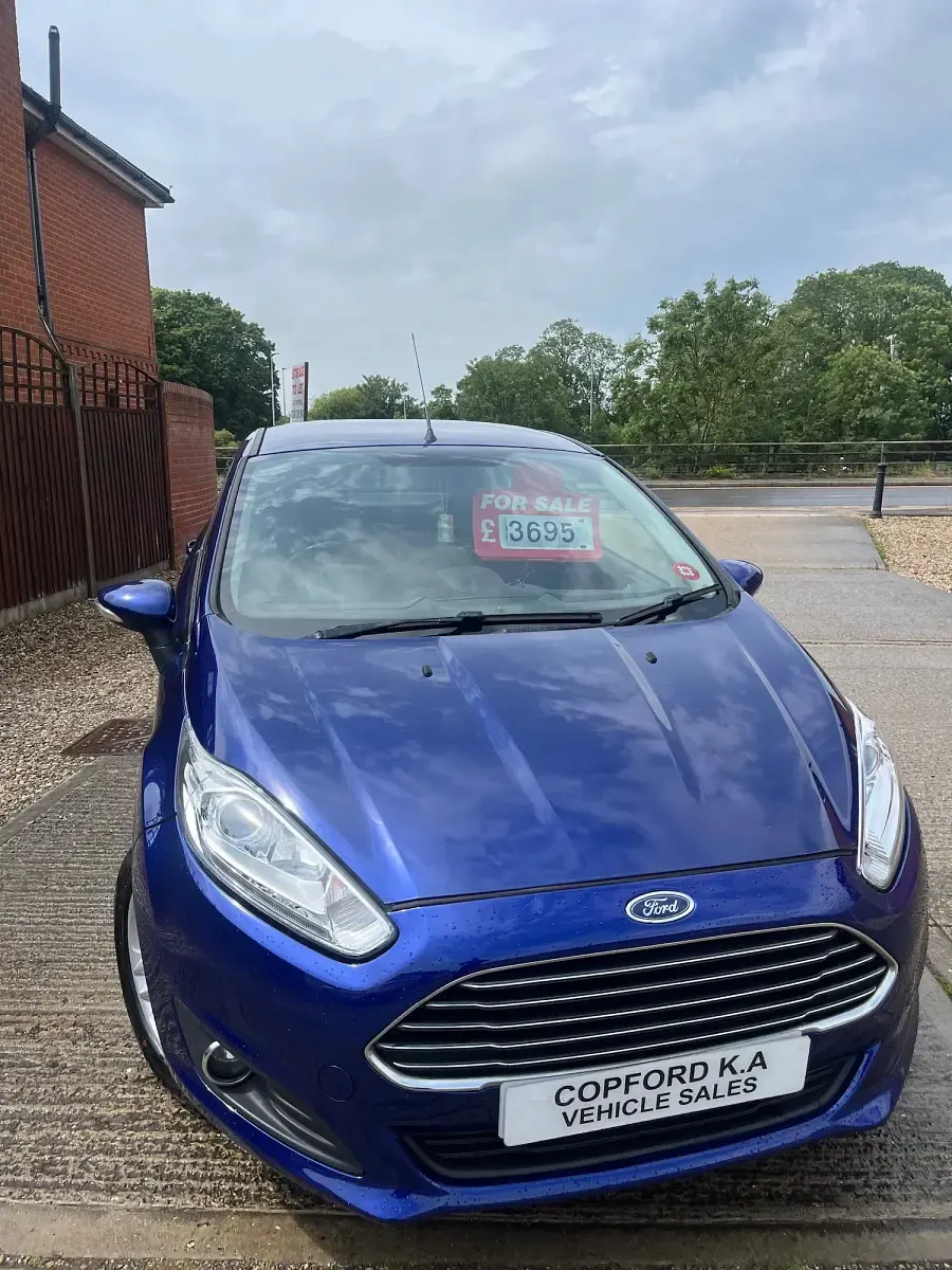 Used Ford Fiesta Zetec 2017 Blue Hatchback