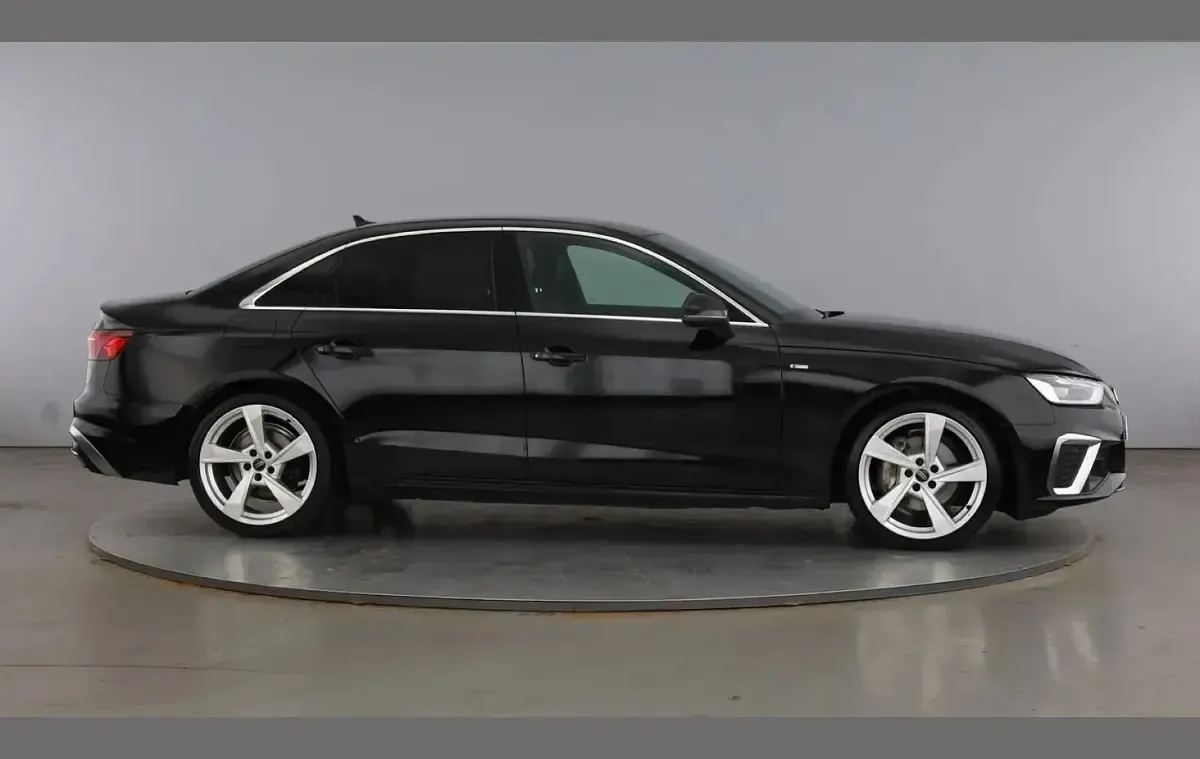Used Audi A4 S-Line 200 HP (147 kW) 2024 Black Sedan