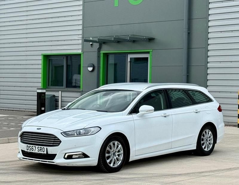 White Used 2018 Ford Mondeo Zetec Estate | £5,375 (Fair price) - Image 1/4