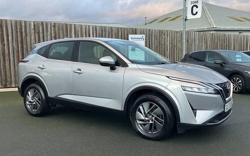 Used Nissan Qashqai Acenta Premium 158 HP (116 kW) 2023 Silver SUV