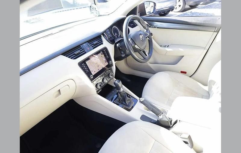 Used Skoda Octavia SE L 150 HP (110 kW) 2018 Maple brown metallic Hatchback