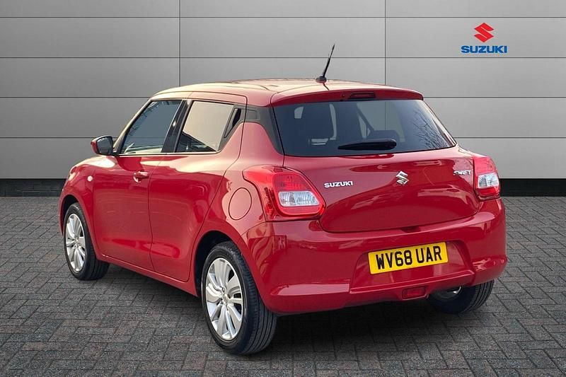 Used Suzuki Swift SZ-T 109 HP (80 kW) 2018 Red Hatchback