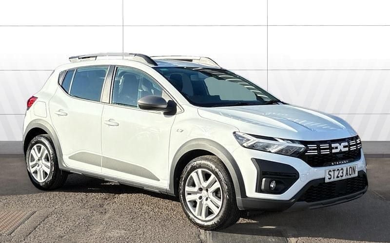White Used 2023 Dacia Sandero Expression Hatchback | £13,495 (Fair price) - Image 1/4