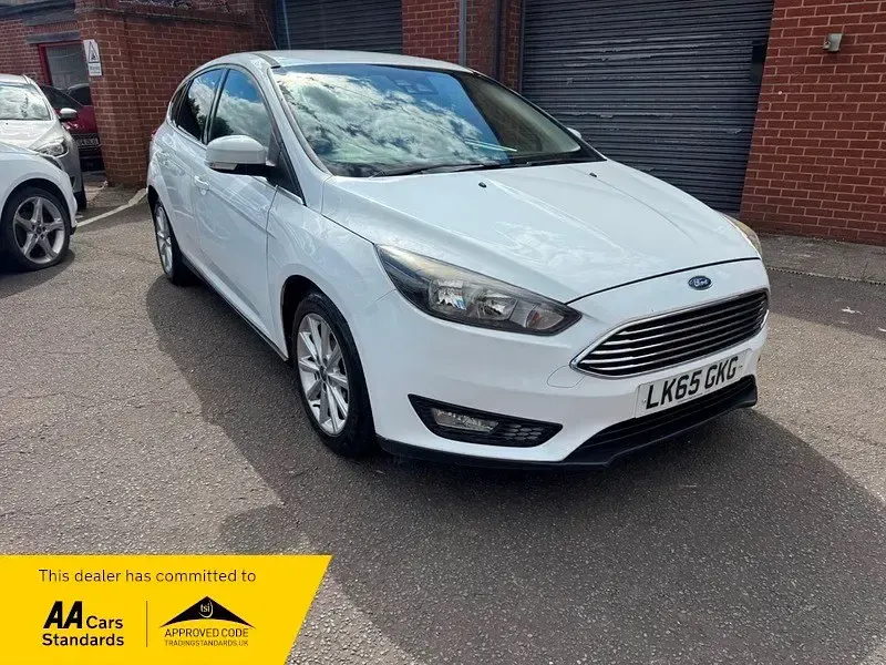 Używany Ford Focus Titanium 125 KM (91 kW) 2015 Biały Hatchback