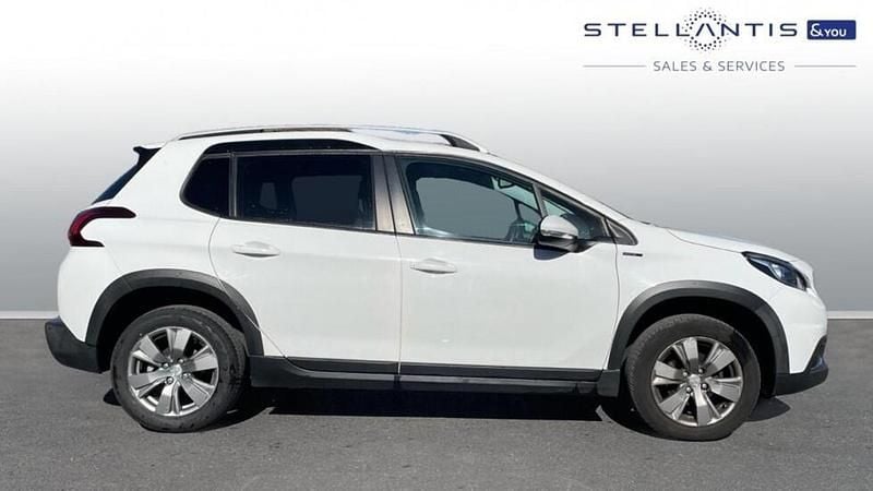 White Used 2019 Peugeot 2008 Signature Sky SUV | £9,369 (Good price) - Image 1/4