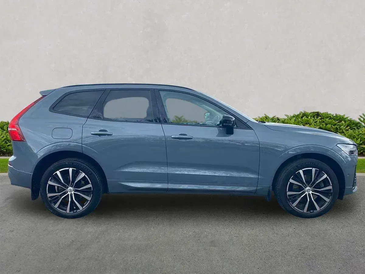 Used Volvo XC60 Ultimate 250 HP (183 kW) 2023 Grey SUV