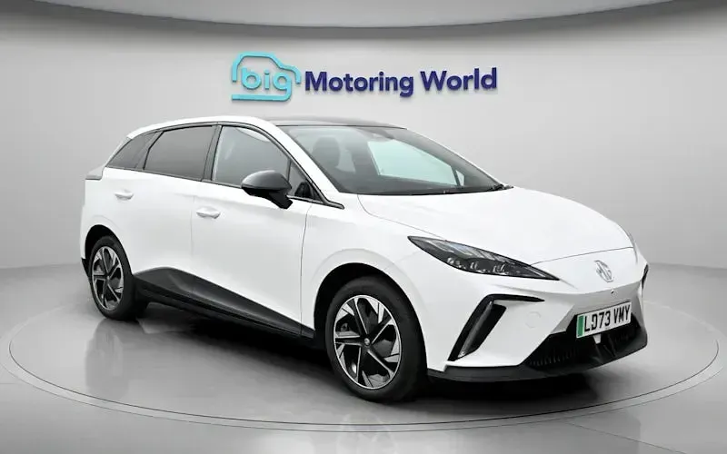 Usado MG MG4 EV Trophy 150 kW (204 HP) 2025 Citadino