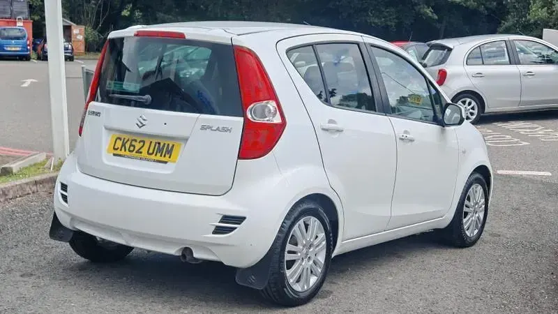 Used Suzuki Splash SZ4 94 HP (69 kW) 2012 White Hatchback