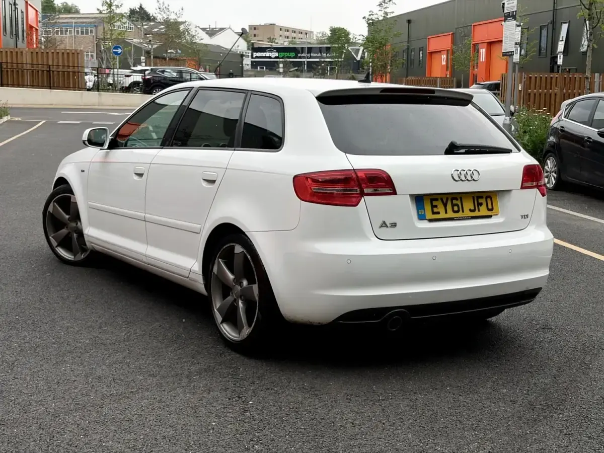 Używany Audi A3 Black Edition 2012 Biały Hatchback