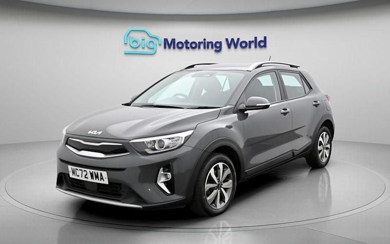 Second-hand Kia Stonic 101 CP (74 kW) 2023 Gri SUV