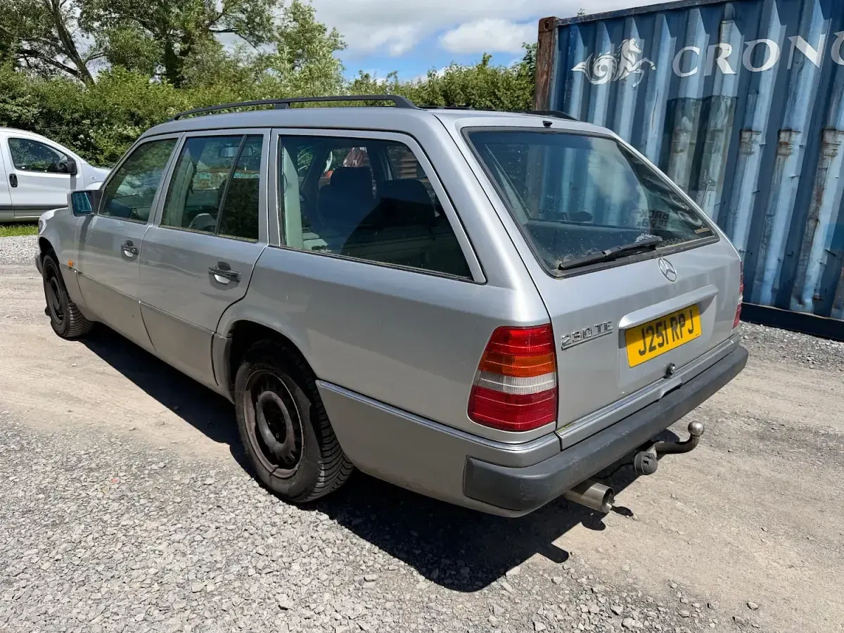 Used Mercedes E230 1992 Silver Estate