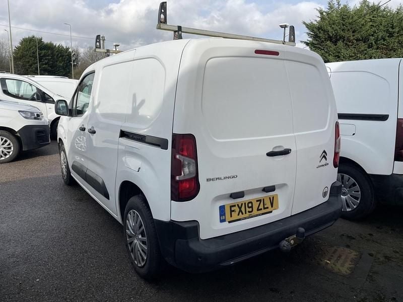 Used Citroën Berlingo 100 HP (73 kW) 2019 White MPV