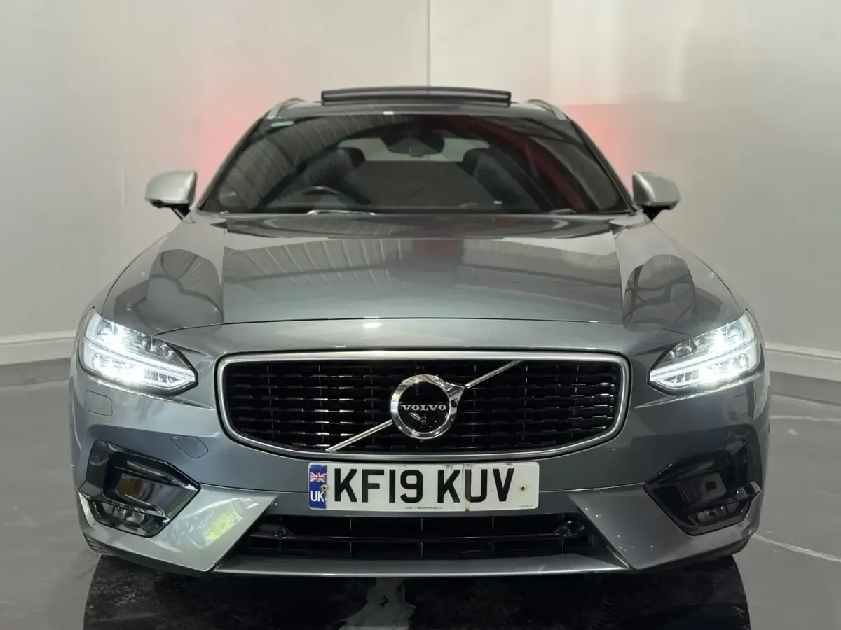 Usado Volvo V90 R-Design Pro 190 CV (139 kW) 2019 Gris Familiar