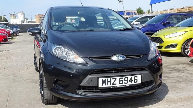 Black Used 2010 Ford Fiesta Style Hatchback | £2,500 (Fair price) - Image 1/4