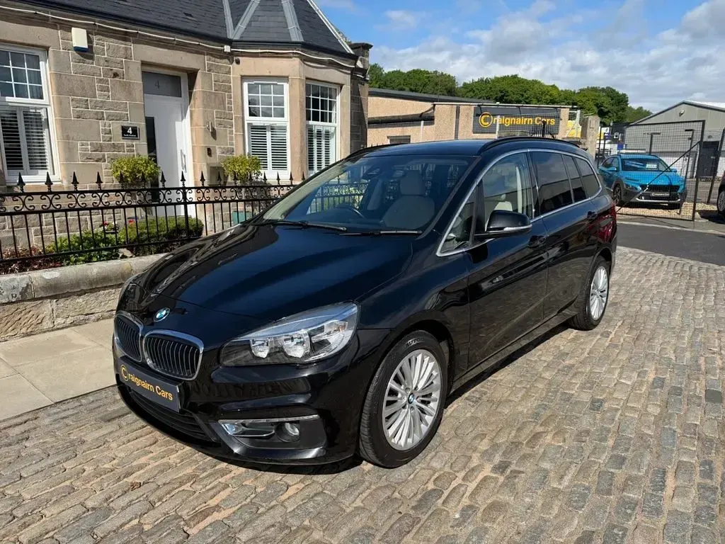 Used BMW 218 Luxury Line 136 HP (100 kW) 2015 Black Estate