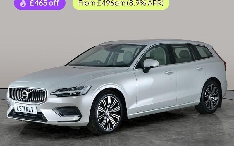Used Volvo V60 Inscription 250 HP (183 kW) 2021 Gold Estate