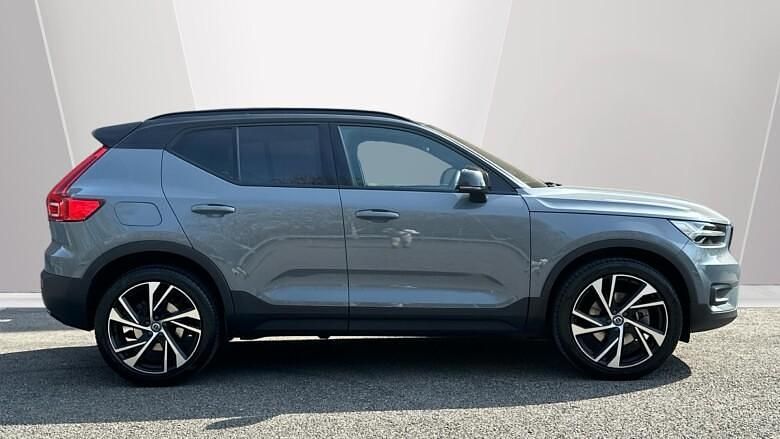 Used Volvo XC40 R-Design Pro 197 HP (144 kW) 2020 SUV